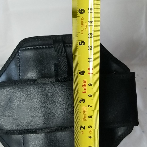 Hugo Boss Exercise Sports Armband Phone / Music / Cards / Money - Picture 6 of 6